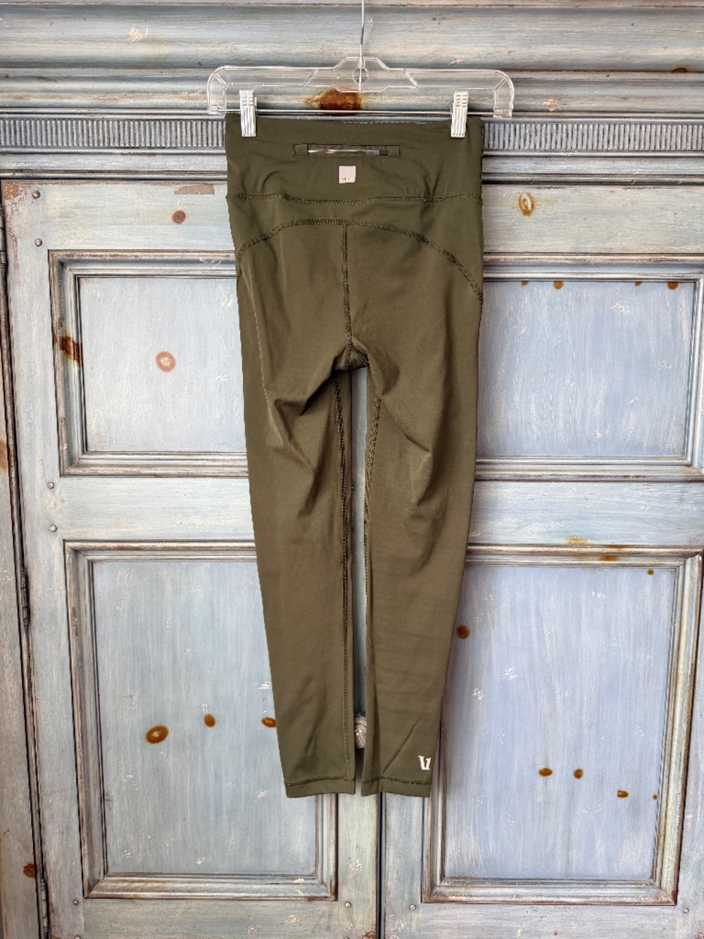 Vuori Leggings in Olive Size XS